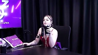 Dentro do BDSM ela n&atilde;o faz "isso"&comma; mas o Blond Shower&period;&period;&period; - Evelyn Zain &lpar;SHEER&sol;RED&rpar;